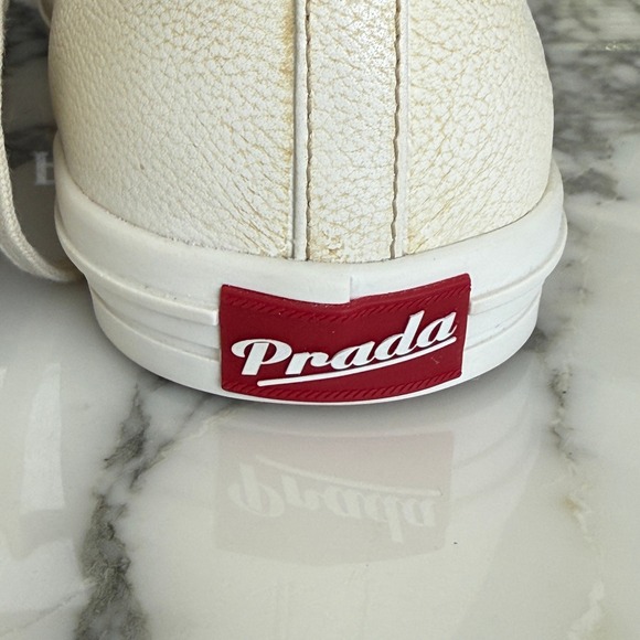 Prada Milano 2EE448 Mens White Pebbled Leather Low Top Sneakers, UK 10 main image 9